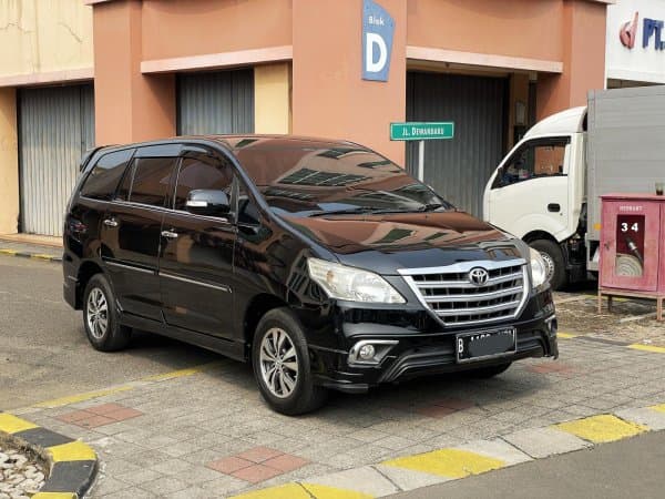 Kijang Inova 2014 V